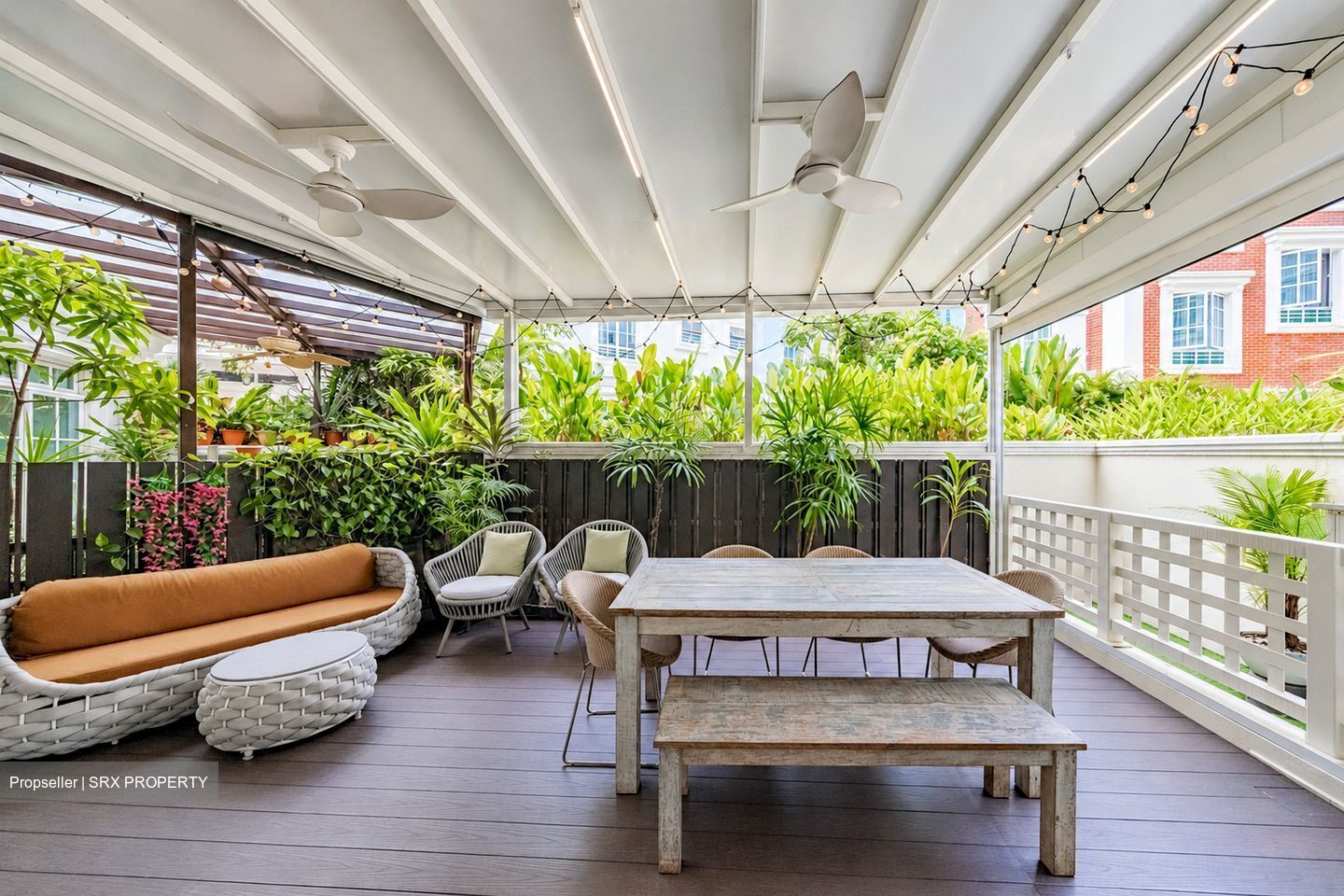 Kew Crescent (D16), Terrace #635924291
